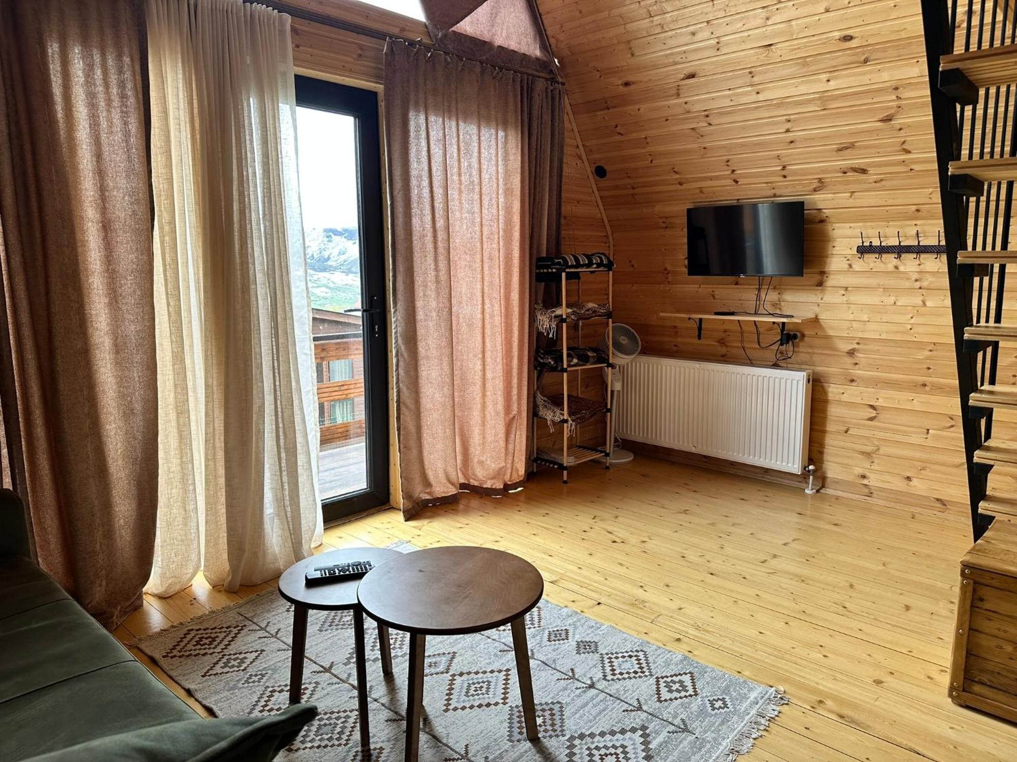 A&B Cottages Kazbegi Ngoại thất bức ảnh